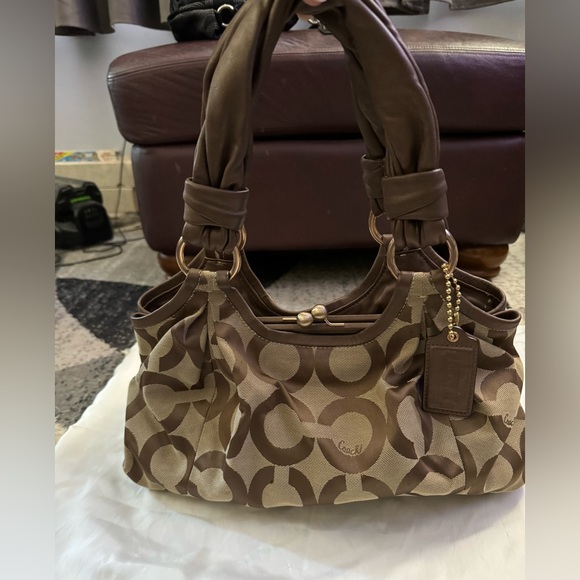 Coach purse - Picture 1 of 9